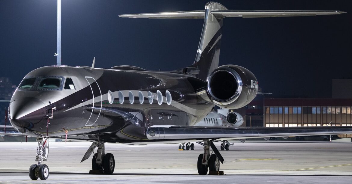 Business Jet