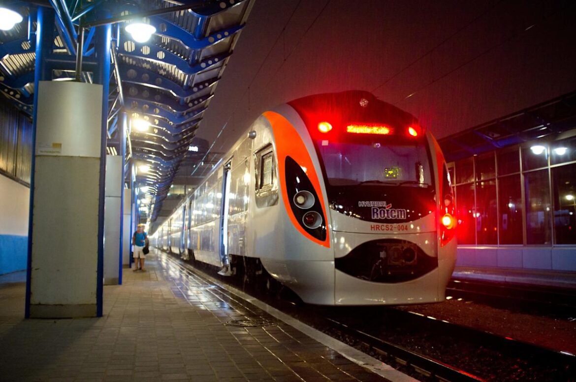 ELECTRIC RAIL